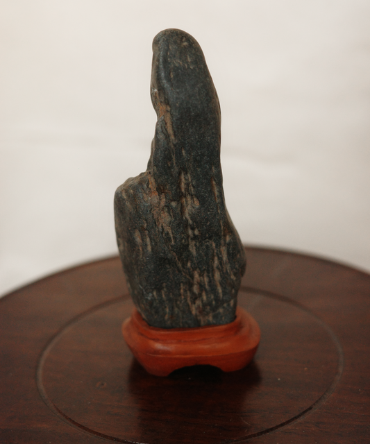 Suseok #11 - Index pointing up