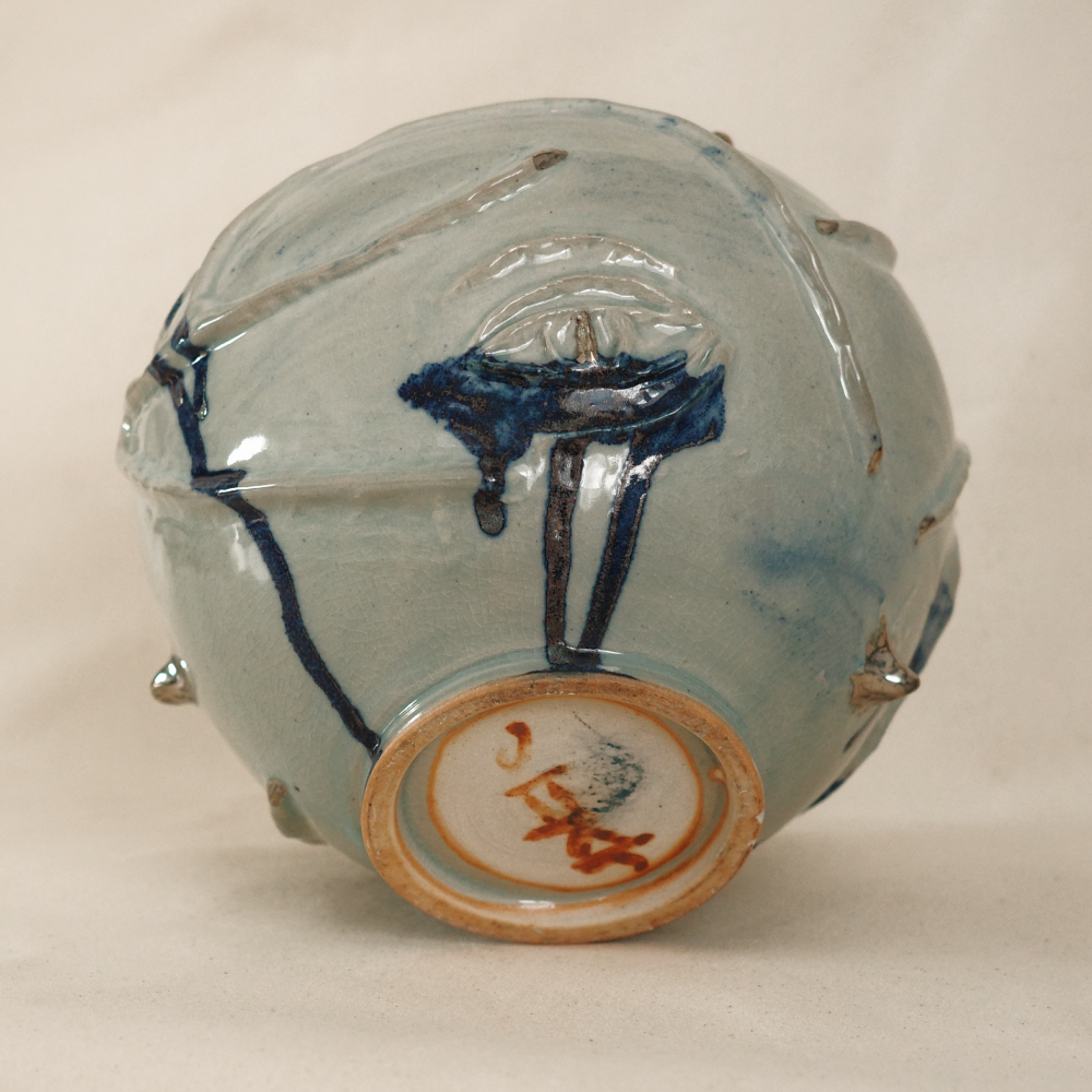 Creepy moon jar with eyeballs