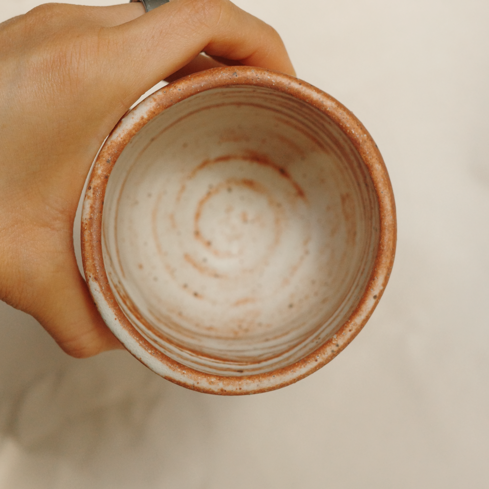 Asymmetrical gently toasted cup