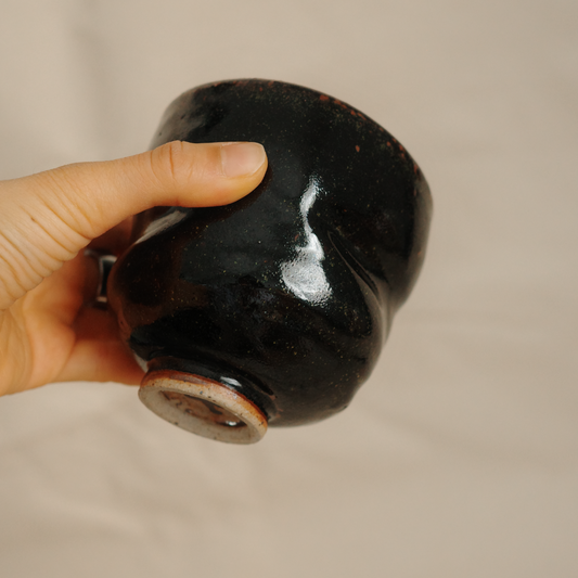 Asymmetrical temoku cup