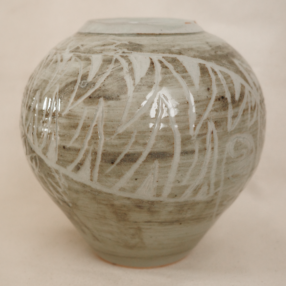 Moon jar with Korean tiger