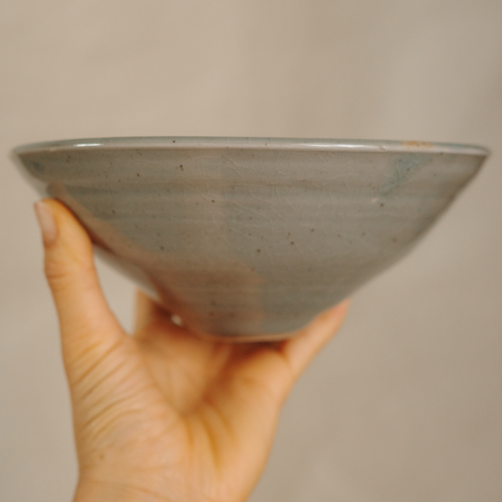 Glass bottom bowl